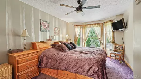 Bedroom - 4073 Bernthal, Standish, MI 48658 photo 1 of 2