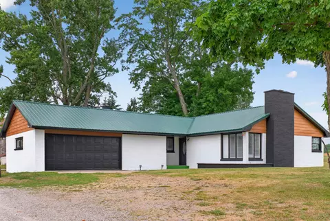 Exterior - 3925 Woods, Gladwin, MI 48624 photo 2 of 25