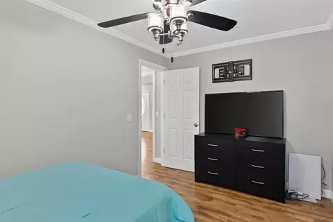 Bedroom - 3925 Woods, Gladwin, MI 48624 photo 5 of 7