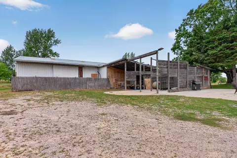 Exterior - 3925 Woods, Gladwin, MI 48624 photo 14 of 25
