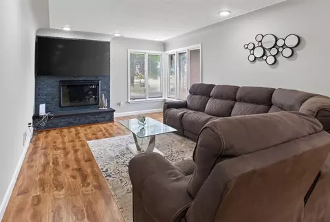 Living - 3925 Woods, Gladwin, MI 48624 photo 2 of 3