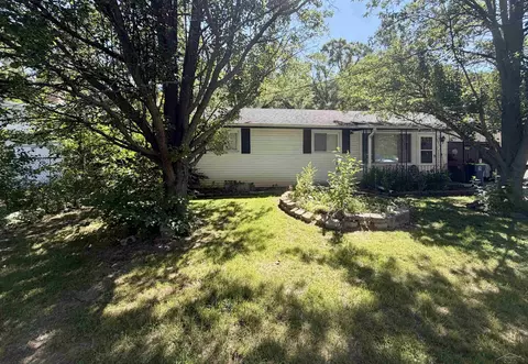 1871 Joy, Saginaw, MI 48601