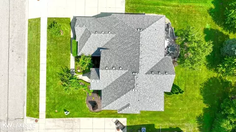 View/Area - 55582 Caesars, Shelby Township, MI 48315 photo 6 of 13