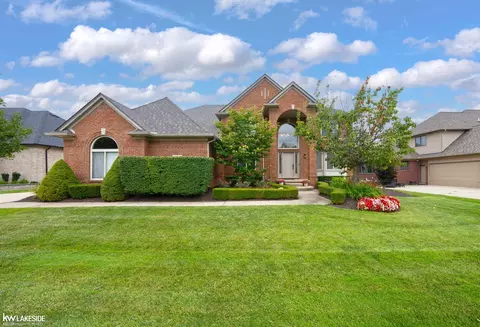 55582 Caesars, Shelby Township, MI 48315