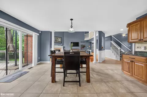 Dining - 55582 Caesars, Shelby Township, MI 48315 photo 3 of 4