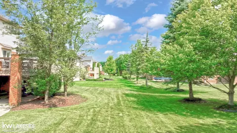 Exterior - 55582 Caesars, Shelby Township, MI 48315 photo 17 of 17