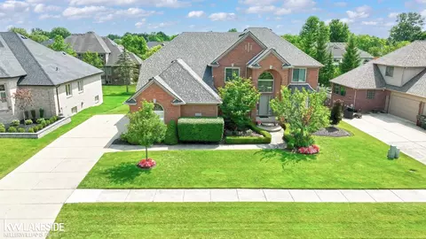 View/Area - 55582 Caesars, Shelby Township, MI 48315 photo 1 of 13