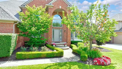 Exterior - 55582 Caesars, Shelby Township, MI 48315 photo 3 of 17