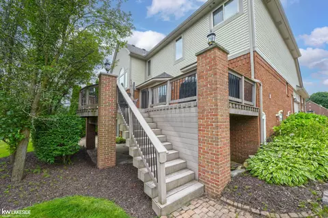 Exterior - 55582 Caesars, Shelby Township, MI 48315 photo 14 of 17