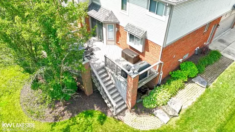 Exterior - 55582 Caesars, Shelby Township, MI 48315 photo 5 of 17
