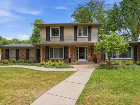 7041 Stonebrook, West Bloomfield, MI 48322