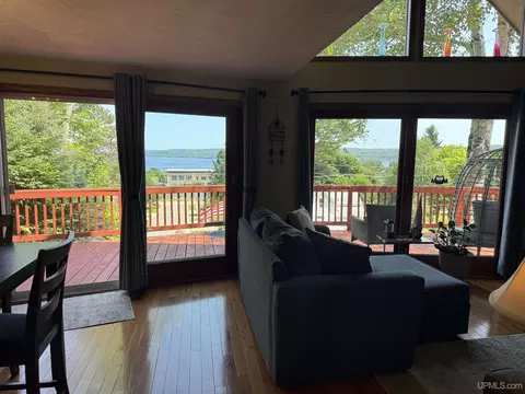 Living - 304 Oak, Munising, MI 49862 photo 1 of 4
