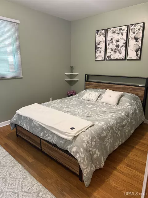 Bedroom - 304 Oak, Munising, MI 49862 photo 7 of 8