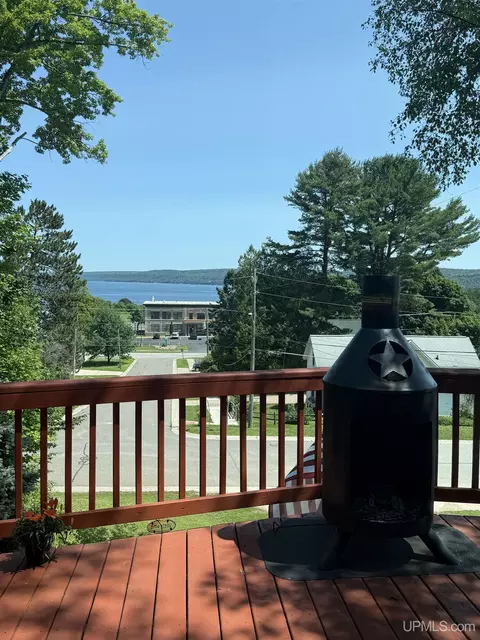 View/Area - 304 Oak, Munising, MI 49862 photo 3 of 4