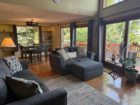 Living - 304 Oak, Munising, MI 49862 photo 2 of 4