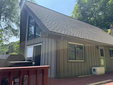 Exterior - 304 Oak, Munising, MI 49862 photo 7 of 10