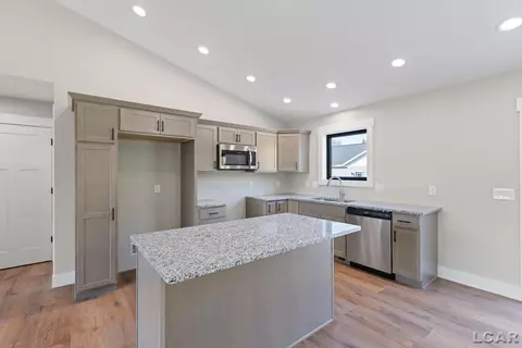 Kitchen - 3200 Pender, Adrian, MI 49221 photo 1 of 5