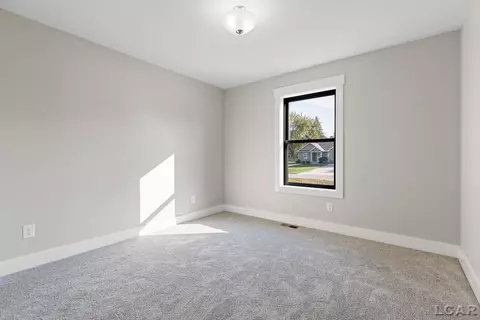 Bedroom - 3200 Pender, Adrian, MI 49221 photo 4 of 7