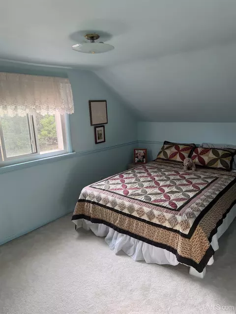 Bedroom - 1903 Prairie, Ishpeming, MI 49849 photo 6 of 7