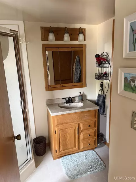 Bath - 1903 Prairie, Ishpeming, MI 49849 photo 3 of 7