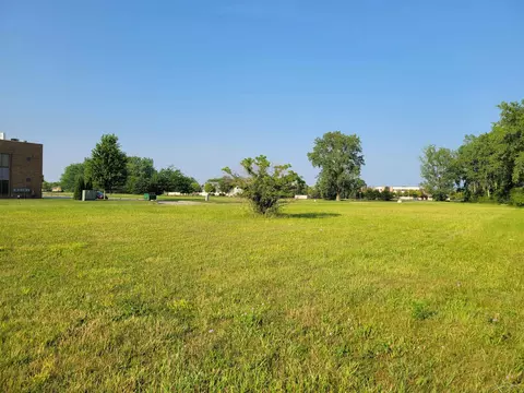 S Mcleod, Saginaw, MI 48604