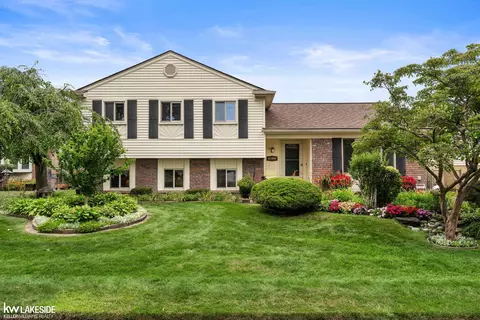 41499 Harvard, Sterling Heights, MI 48313