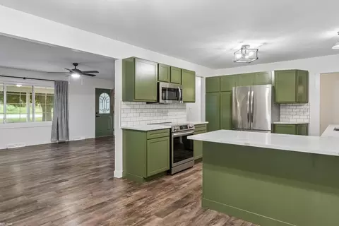 Kitchen - 154 Westmore, Yale, MI 48097 photo 1 of 3