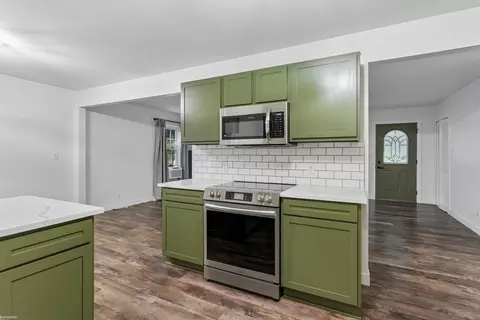 Kitchen - 154 Westmore, Yale, MI 48097 photo 2 of 3