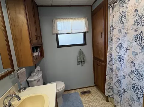 Bath - 1934 Edwin, Harrison, MI 48625 photo 2 of 2