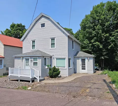 508 W Baraga, Houghton, MI 49931