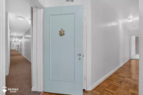 Entry Way - 915 E Ct, Flint, MI 48503 photo 5 of 5