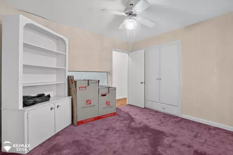 Bedroom - 915 E Ct, Flint, MI 48503 photo 4 of 4