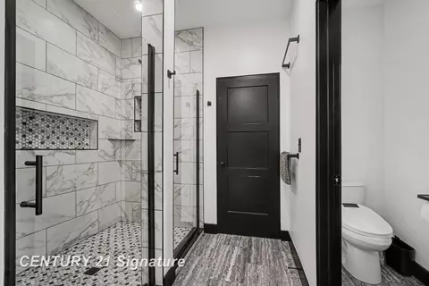 Bath - 3568 E Douglas, Midland, MI 48642 photo 2 of 4