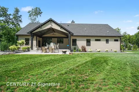 Exterior - 3568 E Douglas, Midland, MI 48642 photo 5 of 7