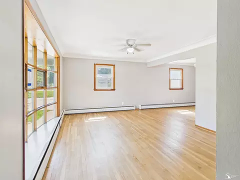 Living - 855 Mildred, Temperance, MI 48182 photo 1 of 8