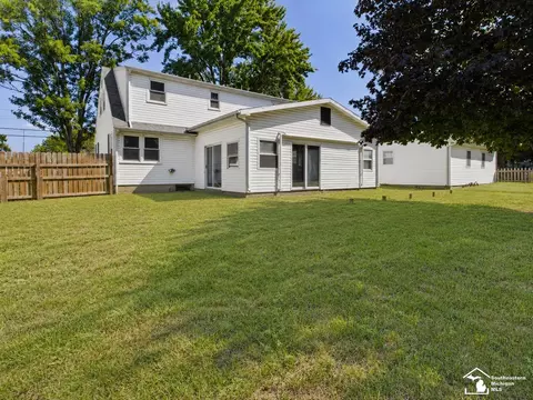 Exterior - 855 Mildred, Temperance, MI 48182 photo 9 of 11