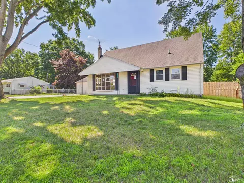 Exterior - 855 Mildred, Temperance, MI 48182 photo 2 of 11