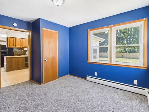 Bedroom - 855 Mildred, Temperance, MI 48182 photo 3 of 15