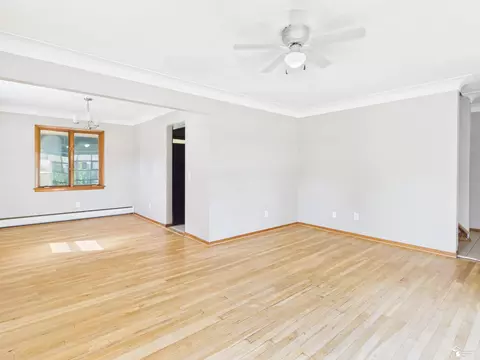 Living - 855 Mildred, Temperance, MI 48182 photo 3 of 8