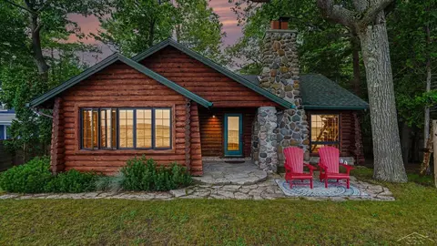 278 Huron Hls, East Tawas, MI 48730