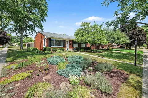 11209 Erdmann, Sterling Heights, MI 48314