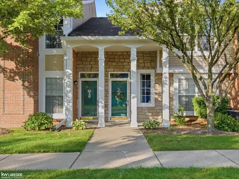 56429 Scotland, Shelby Township, MI 48316