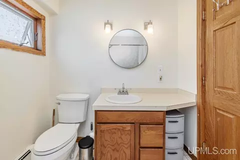 Bath - 923 S 6th, Escanaba, MI 49829 photo 2 of 4