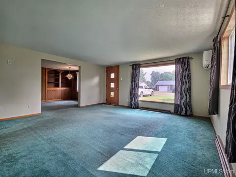 Living - 207 Pine, Greenland, MI 49929 photo 3 of 4