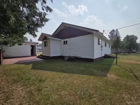 Exterior - 207 Pine, Greenland, MI 49929 photo 6 of 11