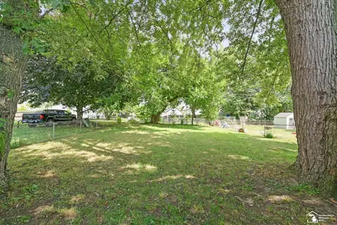 Exterior - 524 N Roessler, Monroe, MI 48162 photo 8 of 10