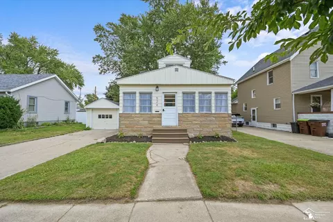 Exterior - 524 N Roessler, Monroe, MI 48162 photo 3 of 10