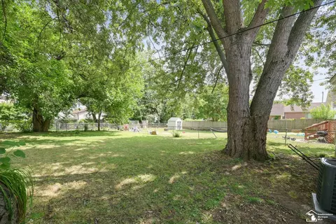 Exterior - 524 N Roessler, Monroe, MI 48162 photo 9 of 10