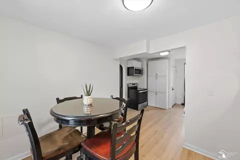 Dining - 524 N Roessler, Monroe, MI 48162 photo 1 of 1