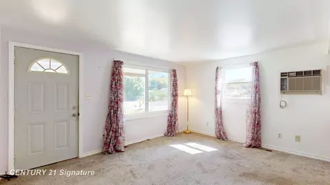 Living - 2210 Williamson, Burton, MI 48529 photo 2 of 2